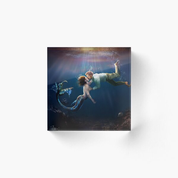 Mer Kiss Acrylic Block