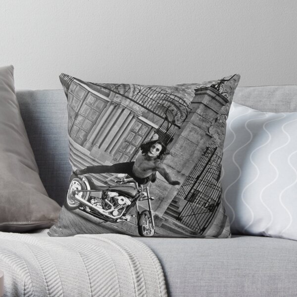 Paulino Sensei 武士 Throw Pillow