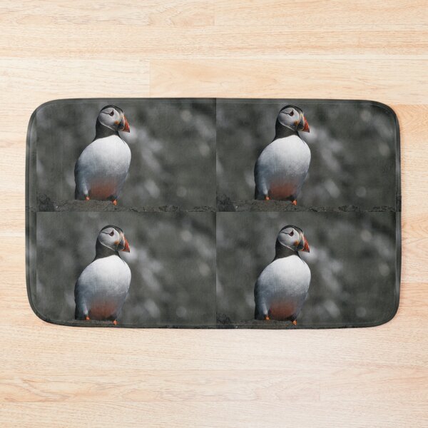 Artikelvorschau, Puffin His Chest Out! entworfen und verkauft von CharlotteMorse.