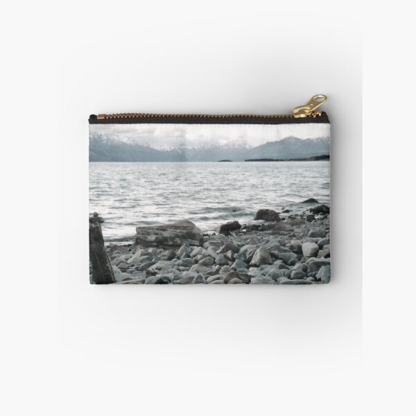 Aperçu de l'œuvre A rock to contemplate - New Zealand créée et vendue par Norman Repacholi | Keystone Photography.
