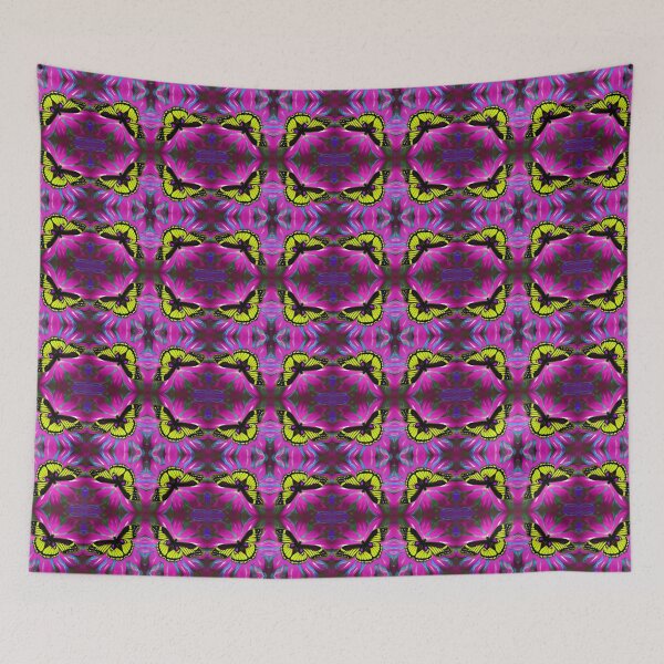 Aperçu de l'œuvre Floral Yellow, Pink & Purple Butterfly Pattern créée et vendue par Zurickdesigns.