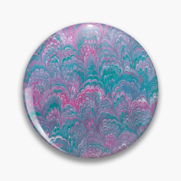 Artikelvorschau, rosa, blauer und grauer überbackener Pfau marmoriertes sich wiederholendes Muster entworfen und verkauft von marblingqueen.