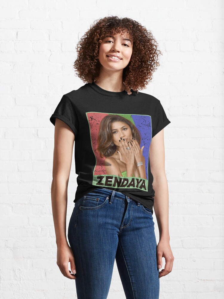 Discover Zendaya Model Trendy Vintage 90s' Classic T-Shirt