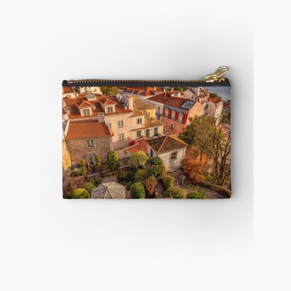 Artikelvorschau, Ein Garten in Lissabon entworfen und verkauft von Viv Thompson Photography .