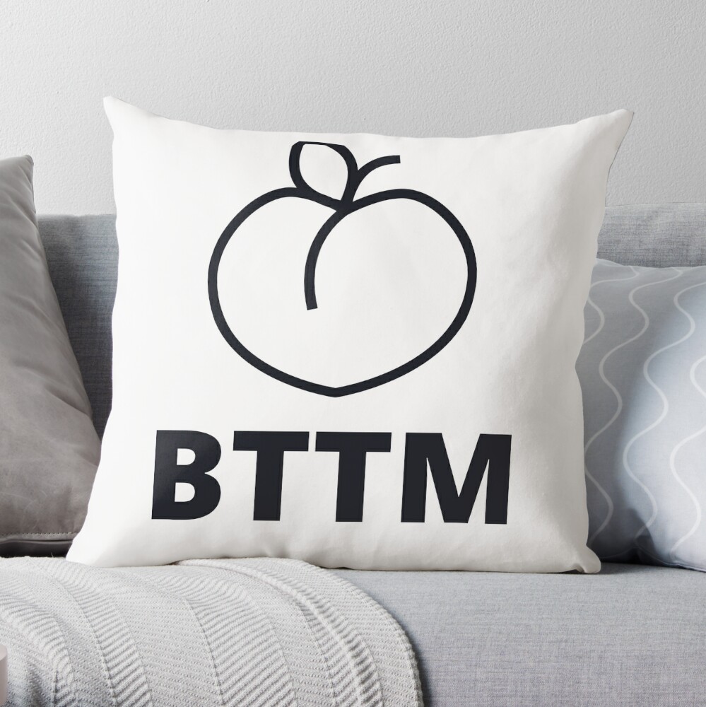 https://ih1.redbubble.net/image.4843546287.5690/throwpillow,large,1000x-bg,f8f8f8-c,0,200,1000,1000.jpg