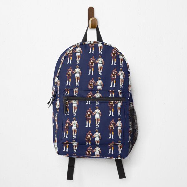 Aperçu de l'œuvre Larry Bird et Magic Johnson frappent le poing Medium Print Qiangy créée et vendue par qiangdade.