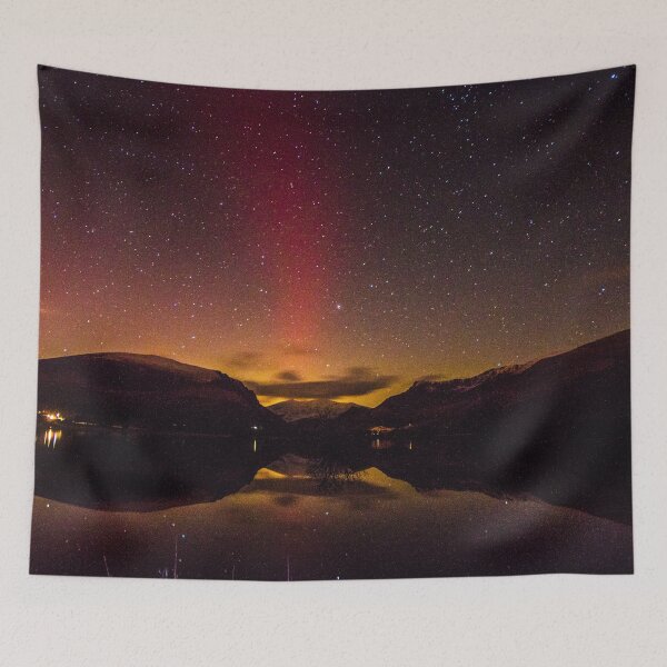 Artikelvorschau, Aurora Borealis über Nantlle Lake und Snowdon entworfen und verkauft von LluniauDafyddEm.