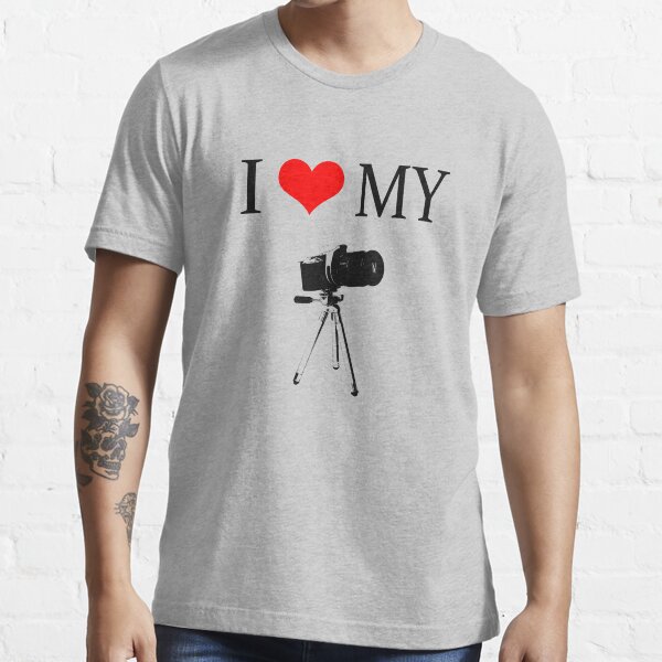 I Love My Camera Essential T-Shirt