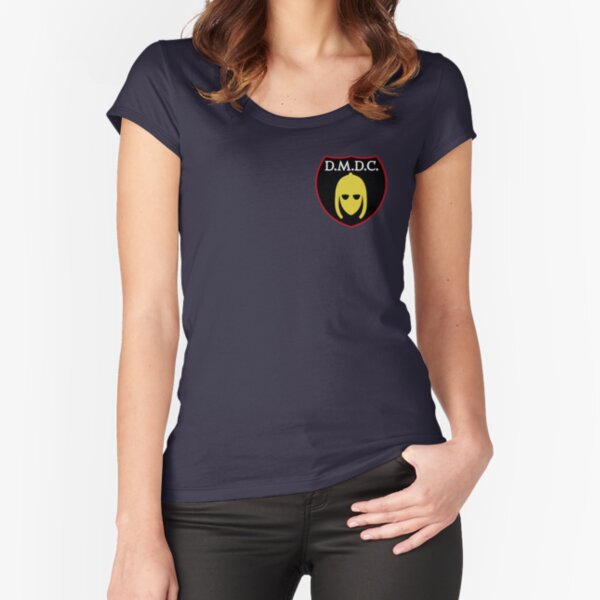 DMDC Detectorists Badge Fitted Scoop T-Shirt