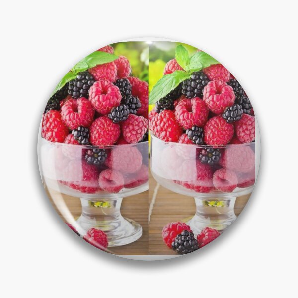 Artikelvorschau, Üppig und köstlich Rote und violette Rossbeeren sind absolut nahrhaft. entworfen und verkauft von Tiannalaw.