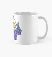 Krähenschädel und Vergissmeinnicht Tasse