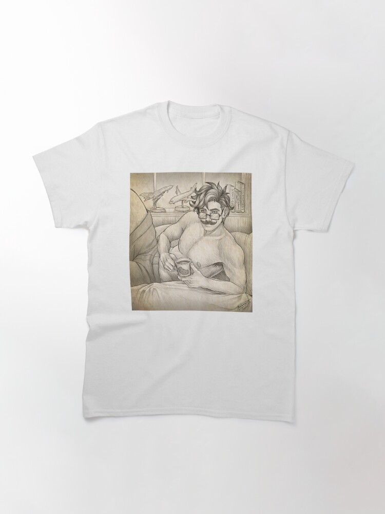 Aperçu 3 sur 7. T-shirt classique avec l'œuvre Série Pin-up Bachelor - Harvey Premium créée et vendue par MrCarlosShop.