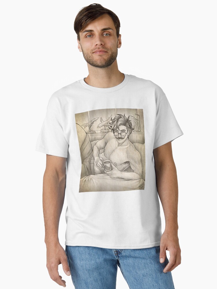 Aperçu 1 sur 7. T-shirt classique avec l'œuvre Série Pin-up Bachelor - Harvey Premium créée et vendue par MrCarlosShop.