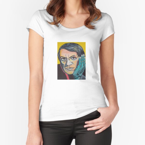 Fitted Scoop T-Shirt