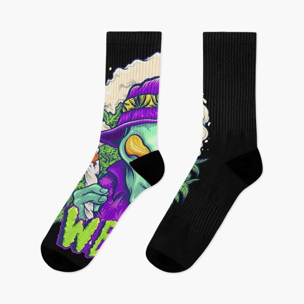 Item preview, Alein Smoking Weed designed and sold by reynoldkoli.