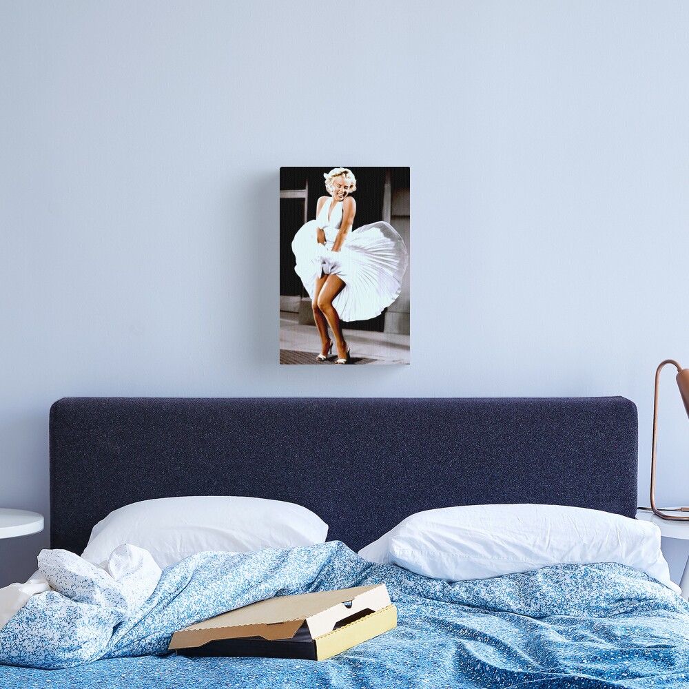 Discover MARILYN MONROE: Scene of her Skirt Blowing Up Print | Canvas Print