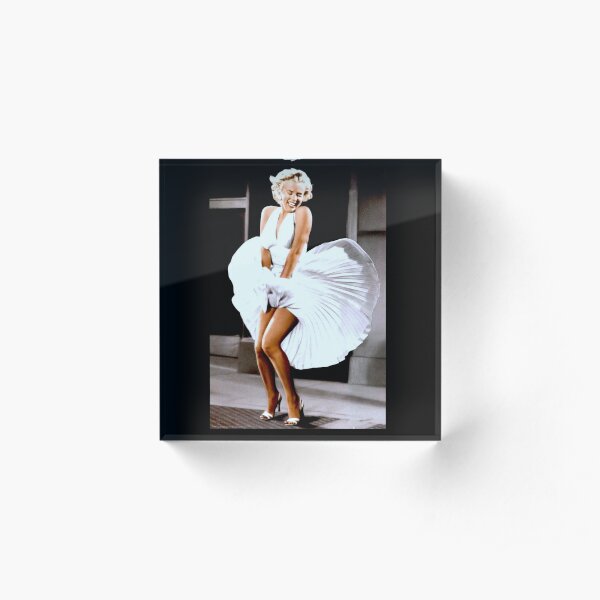 MARILYN MONROE: Scene of her Skirt Blowing Up Print Acrylic Block
