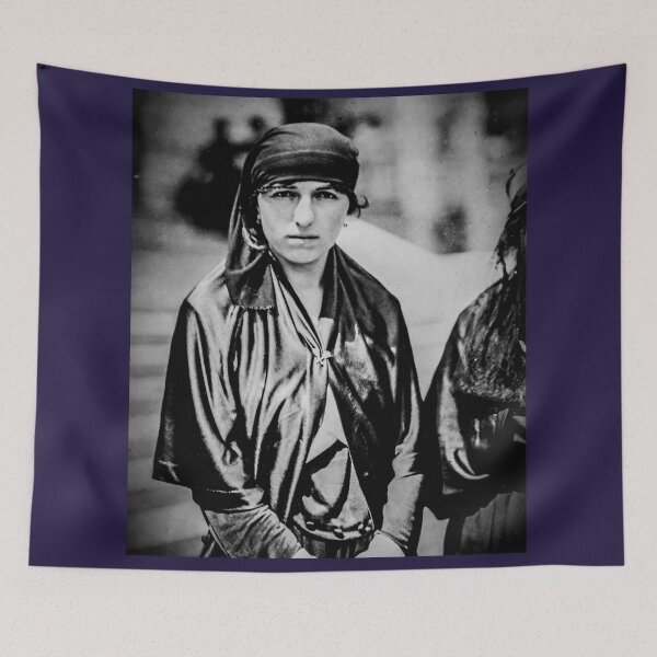 Artikelvorschau, Türkische Mode 1920 entworfen und verkauft von lobodelnoir.
