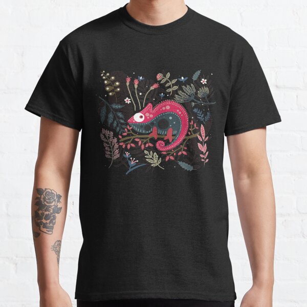 Pink chameleon and the flowers Classic T-Shirt