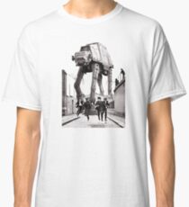 Attacke Classic T-Shirt