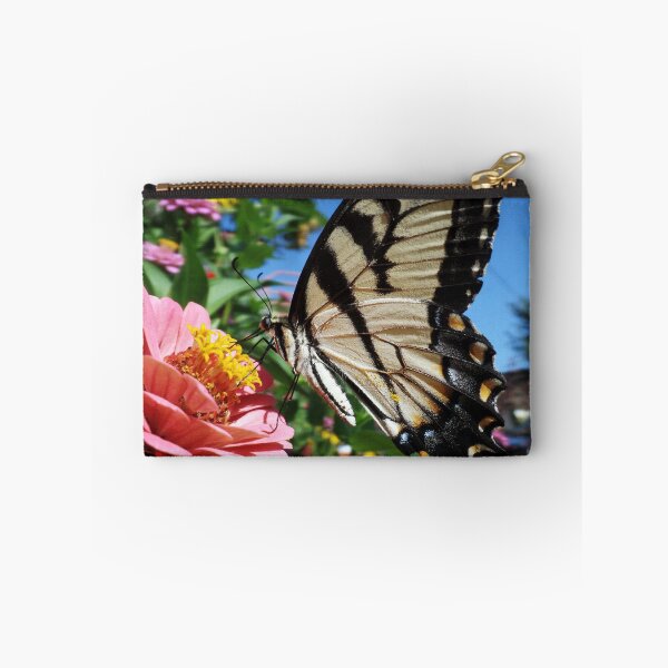 Item preview, Mariposa de cerca por Brandon Cable designed and sold by BrandonArtWorld.