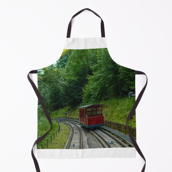 Artikelvorschau, Seilbahn auf der Bergseite an einem sonnigen Tag entworfen und verkauft von Mats Silvan.