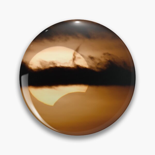 Artikelvorschau, Partial Solar Eclipse entworfen und verkauft von Bill Metallinos.