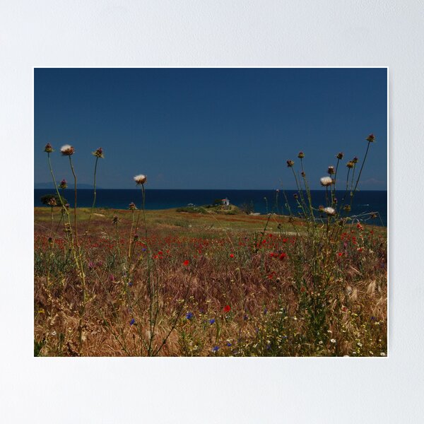 Aperçu de l'œuvre Distant Greek Church créée et vendue par Swell Photography.