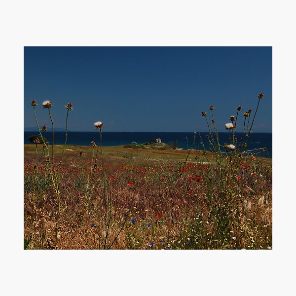 Artikelvorschau, Distant Greek Church entworfen und verkauft von Swell Photography.