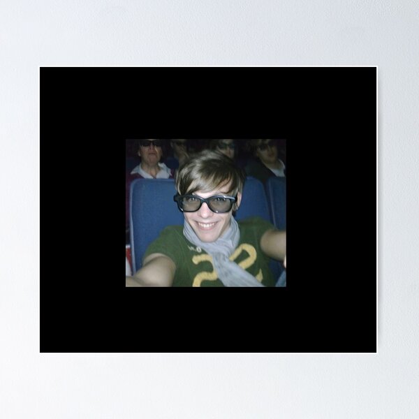 Louis Tomlinson Movie Theatre Selfie Meme Hoodie 