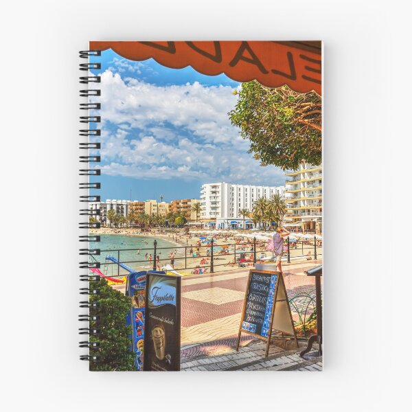 Aperçu de l'œuvre Santa Eulalie, Ibiza créée et vendue par Paul Thompson Photography.