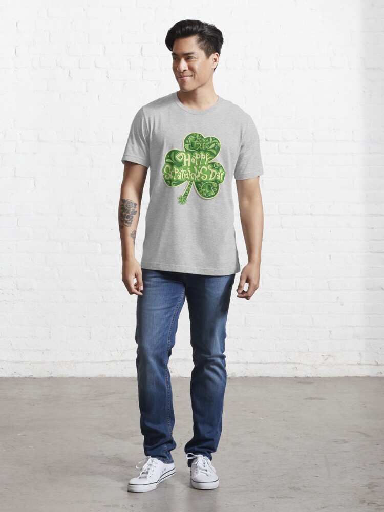 Discover Shamrock Field for St Patrick's Day  Essential T-Shirt