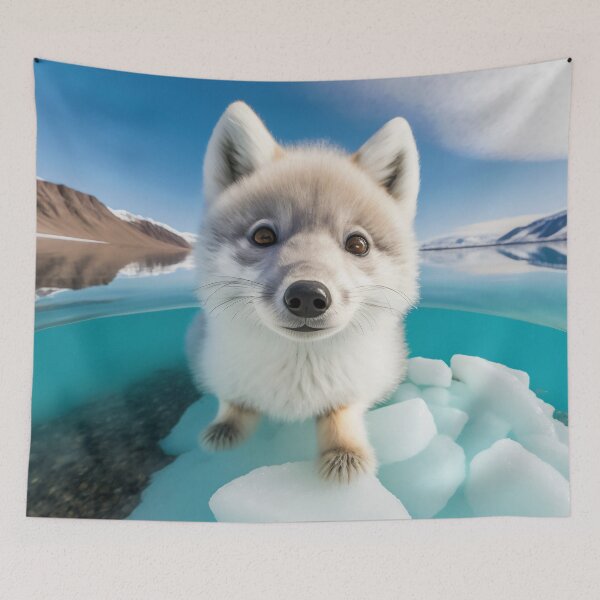 Aperçu de l'œuvre Selfie de bébé renard arctique créée et vendue par Maugseros.