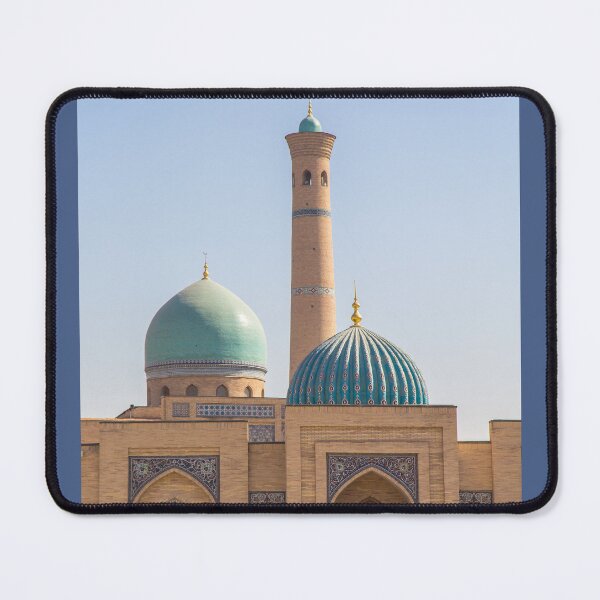 Artikelvorschau, Usbekistan. Taschkent. Hazrati-Imam-Komplex. Kuppeln und Minarett. entworfen und verkauft von vadim19.
