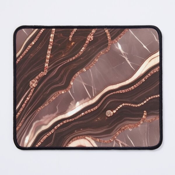 Aperçu de l'œuvre Rose Gold and Diamond Inspired Design (11) créée et vendue par DEBPIX.