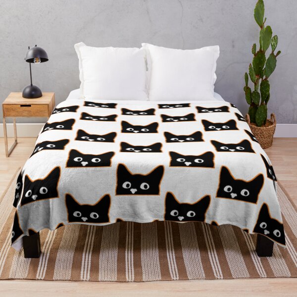 Artikelvorschau, Schwarze Katze, die dich anschaut Gruselige schwarze Katze Halloweens entworfen und verkauft von Menariya.