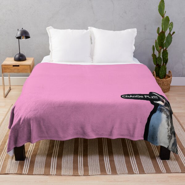 Artikelvorschau, Galapagos Penguin calls for Change (Pink #F699CD background) entworfen und verkauft von SBPenguins.