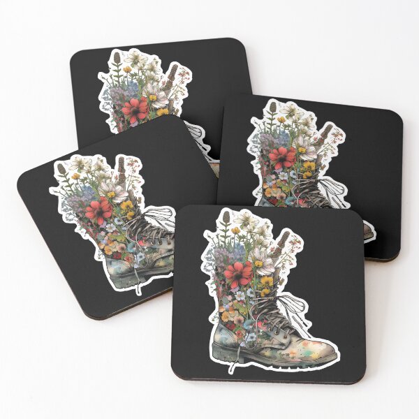 Artikelvorschau, Wildblumen-Wanderstiefel entworfen und verkauft von MCreativeStore.