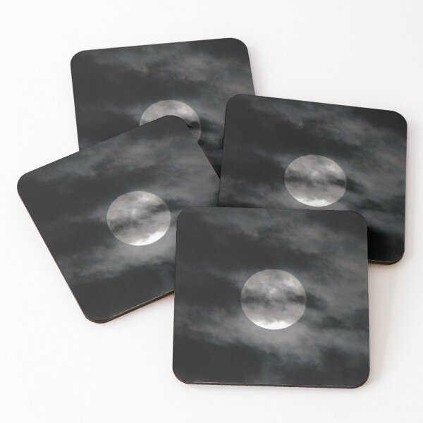 Artikelvorschau, Cloudy Moon entworfen und verkauft von Craig Kauzmann.