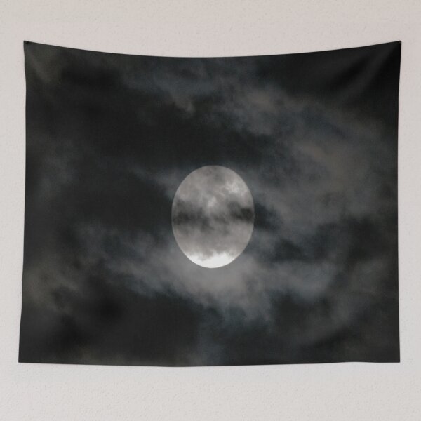 Artikelvorschau, Cloudy Moon entworfen und verkauft von Craig Kauzmann.