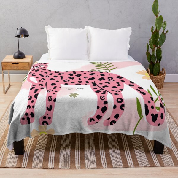 Aperçu de l'œuvre Standing jaguar art work pink- white background créée et vendue par Studio Lydia Lovely.