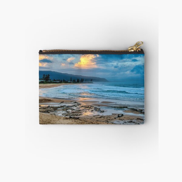 Aperçu de l'œuvre Tempête après le coucher du soleil sur la plage de Bulli créée et vendue par Scott Weeding.