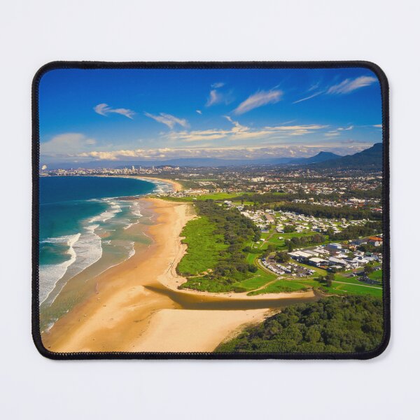 Aperçu de l'œuvre La plage de Corrimal vue d'en haut créée et vendue par Scott Weeding.
