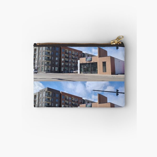 Artikelvorschau, North Downtown Denver Apartments entworfen und verkauft von 743Designs.