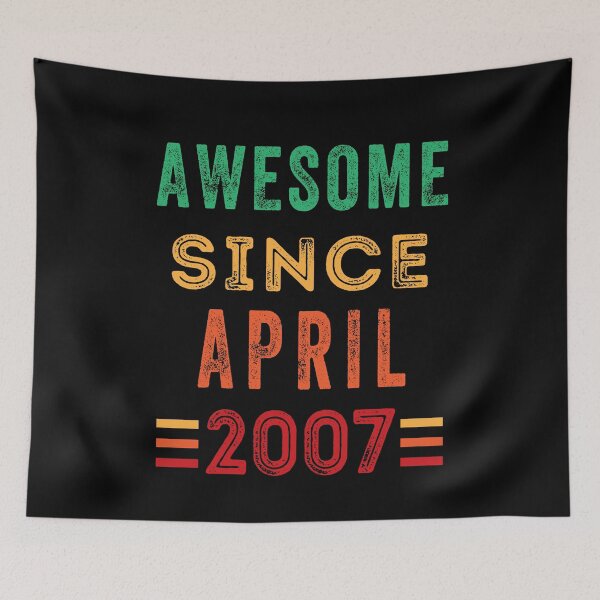 Artikelvorschau, Ehrfürchtig seit April 2007 Geburtstags-Shirt entworfen und verkauft von Gerald Waters.