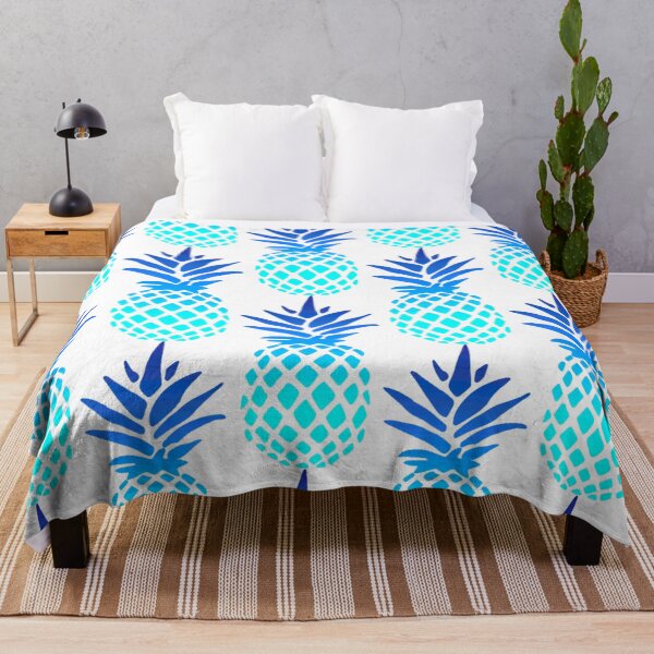 Artikelvorschau, Neonblaue Ananas mit Farbverlauf entworfen und verkauft von Claireandrewss.