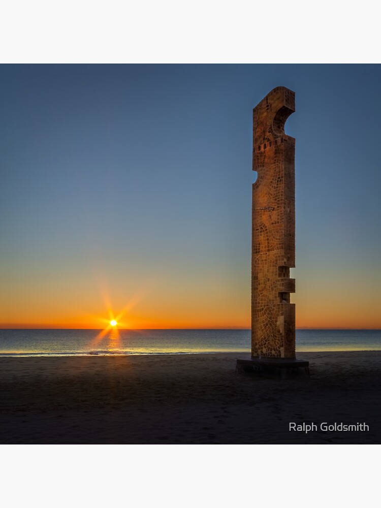 The monument and the sunrise by RalphGoldsmith