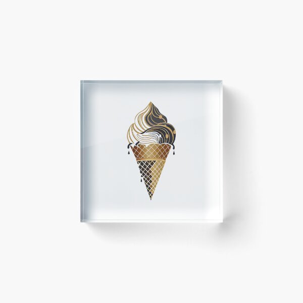 Aperçu de l'œuvre Dripping Ice Cream Cone in Black and Gold créée et vendue par ShadowAndSlate.