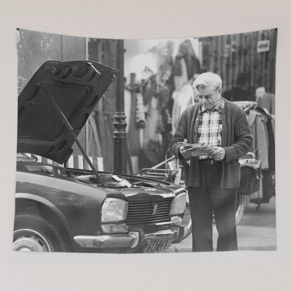 Item preview, r31 / finition 2023: l'Olivier Reporter Photo sur: 2 - Les Gens de Paris 1975  Okaio-Umin  Créations  Olavia-Olao designed and sold by o.okaïo.