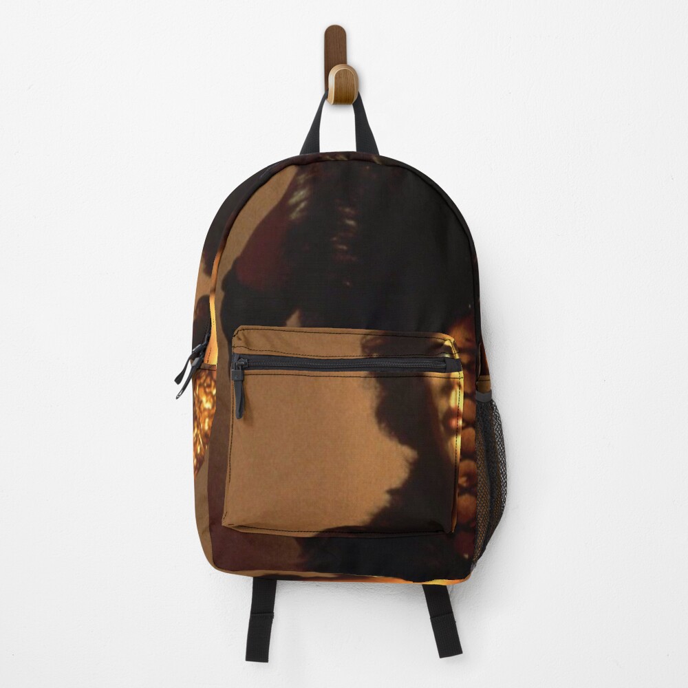 Vista previa del artículo con la obra «Mochila», diseñado y vendido por R-uby.